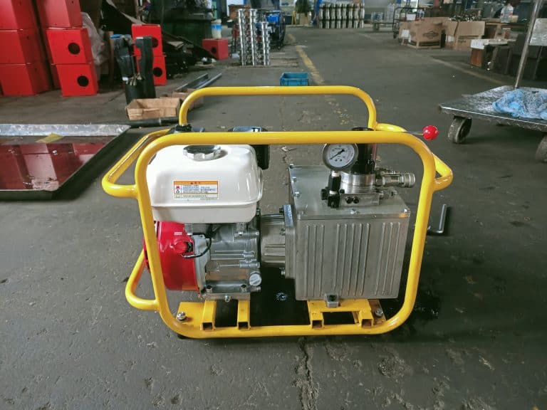 Describe the gas hydraulic power unit. How does it function?