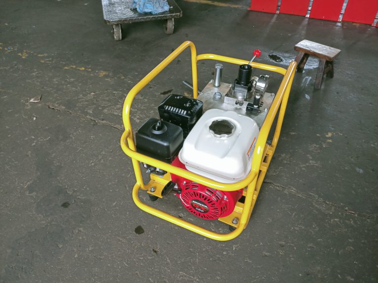 Safely Using a Gas-Powered Hydraulic Power Unit for Cable and Conductor Crimping