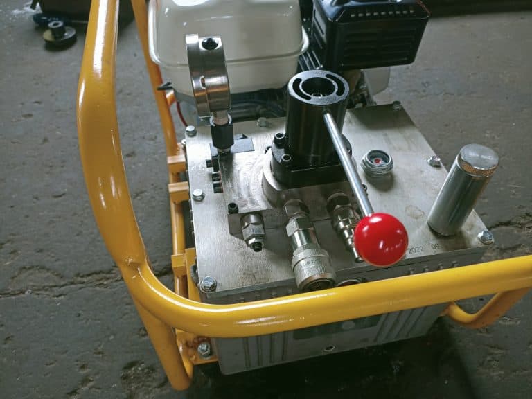 Portable Hydraulic Power Units Gas Powered: The Reliable Solution for Crimping Conductors in Power Line Construction